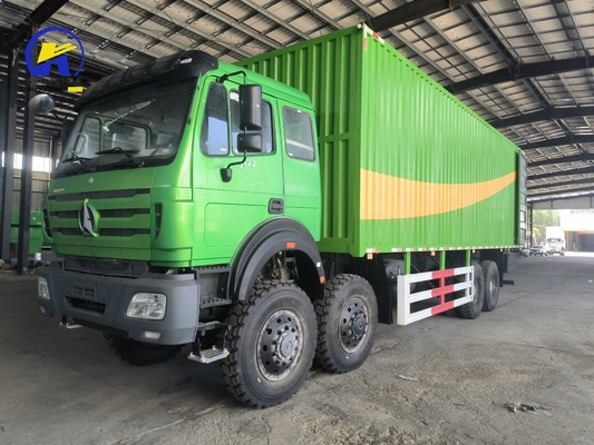 Beiben Benz 8X8 Diesel schwerer Lastwagen mit ausgedehnter Kabine 300L Tanker