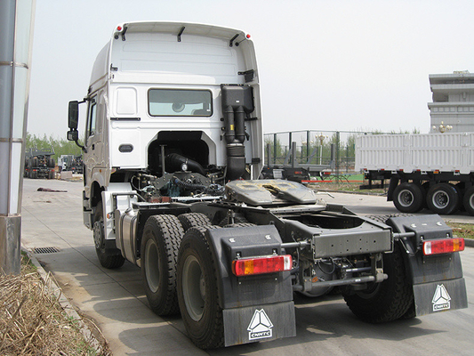 40-60 Tonnen Ladekapazität Sinotruck HOWO 6X4 Traktorfahrzeug mit 50 /90 Traktionsbasis