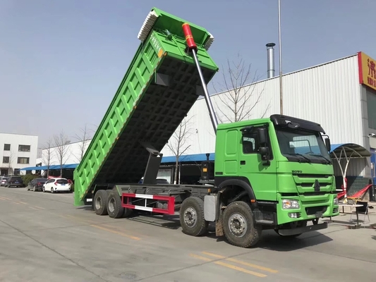 Abfallfahrzeug Reifen 12 1er Sinotruck HOWO 12 Räder 8X4 30m3 40 Tonnen 50tons Kipper
