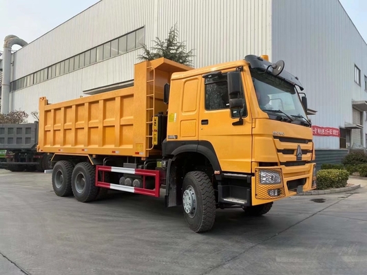6X4 10 Reifen Sandspender HOWO Dumper Truck mit Dieselmotor und Ladekapazität 21-30 t