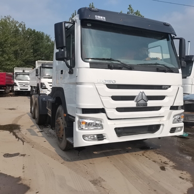 6×4 Antriebsrad HOWO Sinotruk Manual Mann Diesel Traktor Kopf Lkw