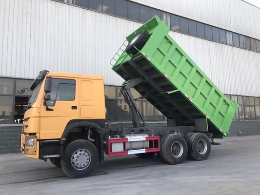 Radial Tire Design HOWO 10 Räder Tipper Truck mit einer Kapazität von 25-30 Tonnen in Uganda