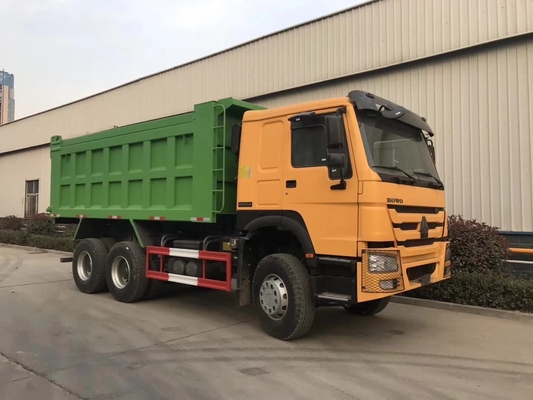 Radial Tire Design HOWO 10 Räder Tipper Truck mit einer Kapazität von 25-30 Tonnen in Uganda
