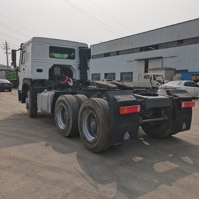 6X4 HOWO Road Man Traktor Kopf Lkw für Afrika 2016 Jahr Cummins Isme 420 Motor