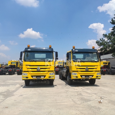 Sinotruk HOWO 10 Räder Kraftanhänger Traktorfahrzeuge mit ≤ 5 Sitzplätzen Zz4257s3241W