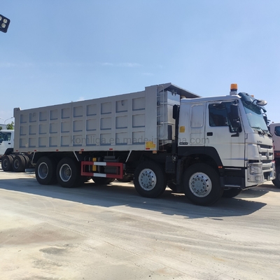 Radiale Reifenkonstruktion 41-50 t Ladekapazität Sinotruk HOWO 8X4 40 Tonnen Dump Truck in Pakistan