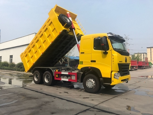 Radiale Reifenentwurf 420 PS 371 PS Sinotruk HOWO A7 Tipper Truck 6X4 Euro 2 Emissionsstandard