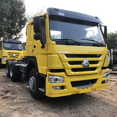 Sinotruk HOWO Traktorkopftruck für Anhänger mit Motor &gt; 8 L Traktionsbasis