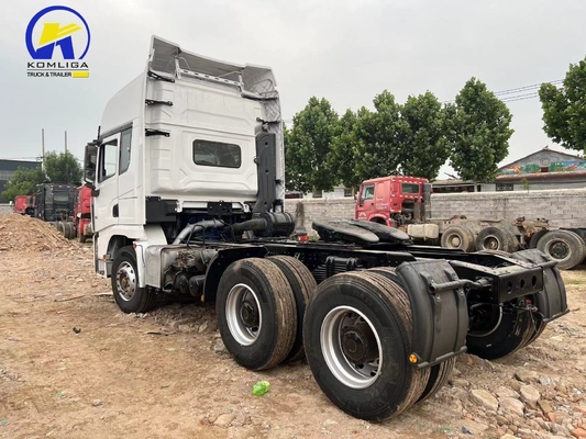 Mann 16 Tonnen Zwei-Stufen-Reduzierungsgetriebe 6,5 Geschwindigkeitsverhältnis Shacman 6X4 Prime Mover Head Truck