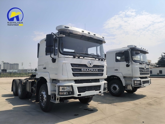 10 Räder schwerer Shacman-Traktor-Lkw-Kopf mit Sitzplätzen ≤ 5 und Motorkapazität &gt; 8L