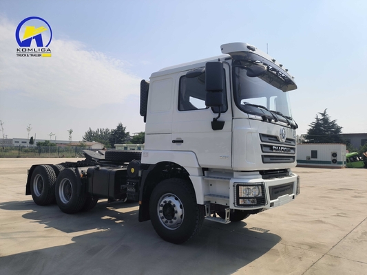 10 Räder schwerer Shacman-Traktor-Lkw-Kopf mit Sitzplätzen ≤ 5 und Motorkapazität &gt; 8L