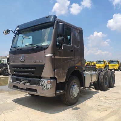 Sinotruk HOWO 3 Achsen Traktor Lkw Turm Lkw für 21-30t Lastkapazität Euro2 Emission