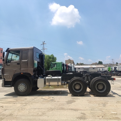 Sinotruk HOWO 3 Achsen Traktor Lkw Turm Lkw für 21-30t Lastkapazität Euro2 Emission