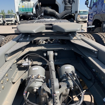 Pferdestärke 351-450 PS ECE-zertifizierter Sinotruk HOWO 6X4 Traktorfahrzeug für Anhängertransport