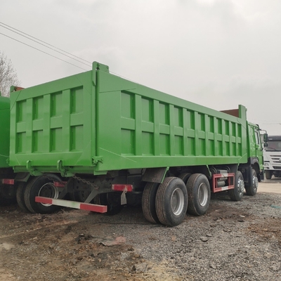 Euro 2-Emissionsstandard verwendet Sinotruk HOWO 375HP-Dump Truck mit 1200r20 Radialreifen