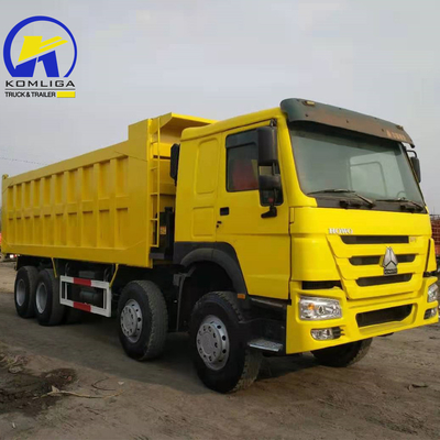 Sinoteuk HOWO 8X4 Dump Truck mit Hebegerät Lastkapazität 21-30 t starke Leistung