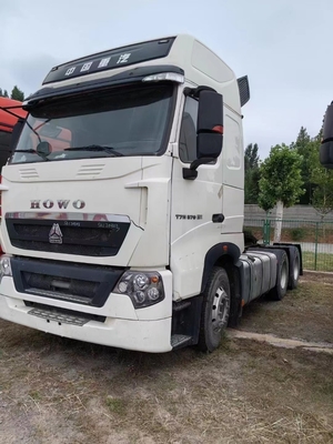 Euro 2 Emissionsstandard verwendet 2022 Jahr 6X4 HOWO 570HP Traktor für den russischen Markt