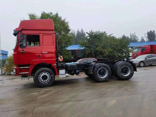 Shacman 6X4 Schwerlastwagen &gt; 8L Motorkapazität Mann 7,5 Tonnen Vorderachse / zum Anhänger verwendet