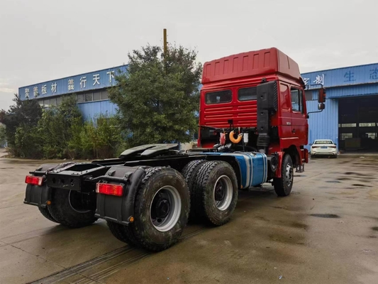 Shacman 6X4 Schwerlastwagen &gt; 8L Motorkapazität Mann 7,5 Tonnen Vorderachse / zum Anhänger verwendet