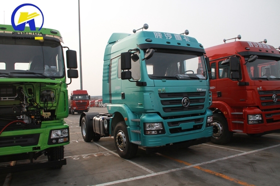 Shacman Anhänger Lkw 4X2 6X4 Schwerlastzug Traktor Lkw Anpassung mit 12r22.5 Reifen