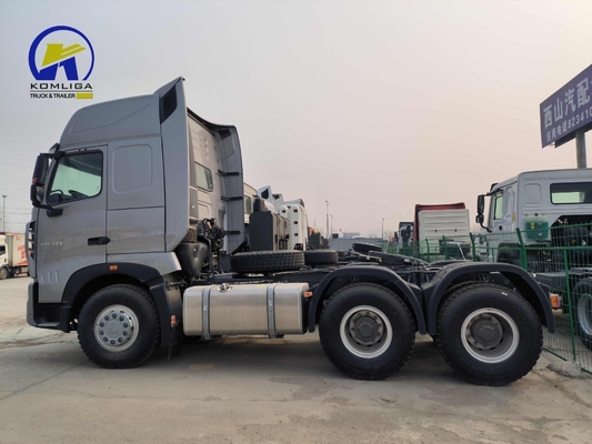Sinotruk HOWO LKW 6X4 10Räder Gebrauchttraktor LKW mit 400L Aluminiumöltanker