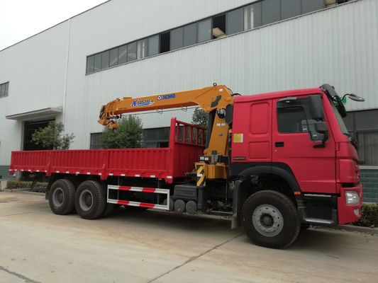 Vielseitiger Sinotruk HOWO 6X4 Dump Truck mit Kranmotor Wd615.47.D12.42 und Sitze ≤ 5