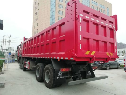 300L Kraftstoffbehälter Ladekapazität 21-30t HOWO 8X4 Dump Truck für schwierige Bedingungen