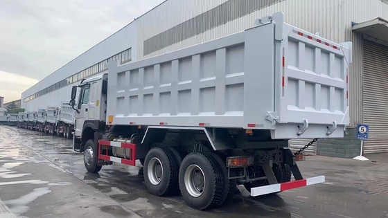 Radial Reifen Design Sinotruk HOWO 375HP 380HP 400 HP 6X4 Tipper Truck für schwere Aufgaben