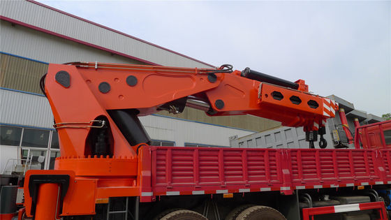 HOWO 6X4 Lastwagen mit Kran Lastwagen mit Kran 25-30 Tonnen Kapazität Anpassung