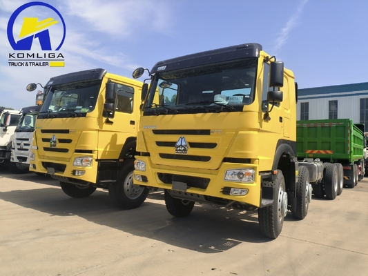 Sinotruk HOWO T7 8X4 400 PS Schwerlastanhänger Traktorfahrzeug mit 5600X2300X1500 Eimer