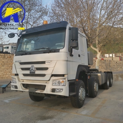 Sinotruk HOWO T7 8X4 400 PS Schwerlastanhänger Traktorfahrzeug mit 5600X2300X1500 Eimer