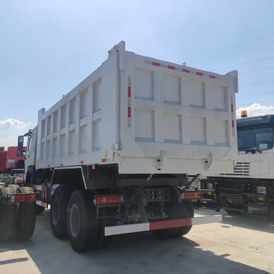 Gebraucht HOWO 6X4 10 Räder Dump Truck mit Radial Reifen Design und Kundendienst