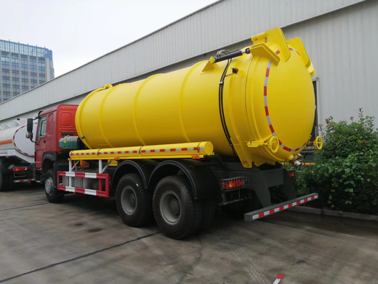 Verkaufen Sie 6X4 336 PS gebrauchte Septik-Tankwagen mit Dieselkraftstoff und Euro 2 Emissionsstandard