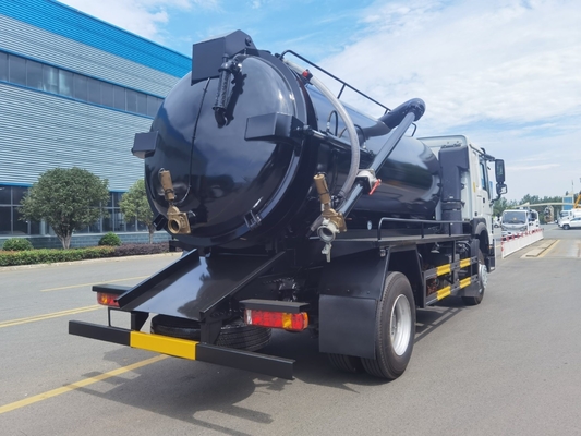 Verkaufen Sie 6X4 336 PS gebrauchte Septik-Tankwagen mit Dieselkraftstoff und Euro 2 Emissionsstandard