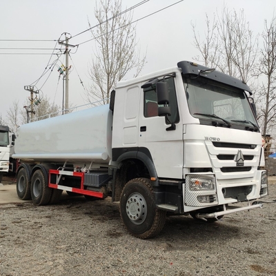 Zf8118 Lenkwagen Sinotruck HOWO 20000Liter Straßenwasserbehälter Straßenwasserbehälter Sprinkler