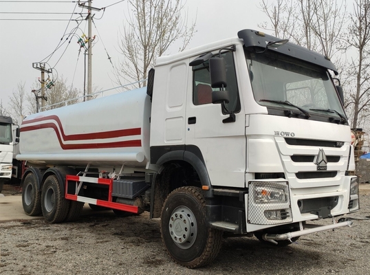 30 Tonnen Nutzlast Gebrauchtwasserfahrzeug Tank Sinotruck HOWO 6X4 10 Rad 375PS 20000 Liter