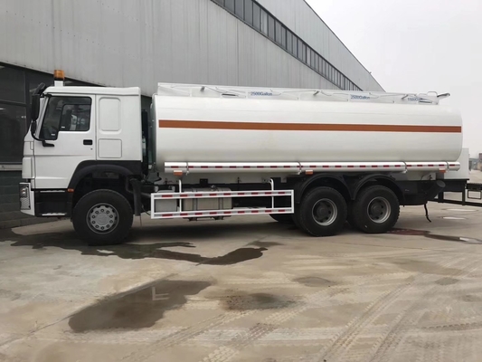 3000 Gallonen 5000 Gallonen 4X2 Kraftstofffahrzeug 6 Räder Öl Tankwagen Lkw mit Zf8118 Lenkung