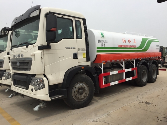Sinotruk HOWO Wasserbehälter Lkw Kabine mit einem Schlafliege und zwei Sitzplätzen Motorkapazität&gt;8L