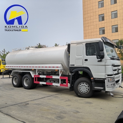Sinotruk HOWO 4X2/6X4/8X4 Wassertankschiff 20cbm mit Kabine und Motor &gt; 8L