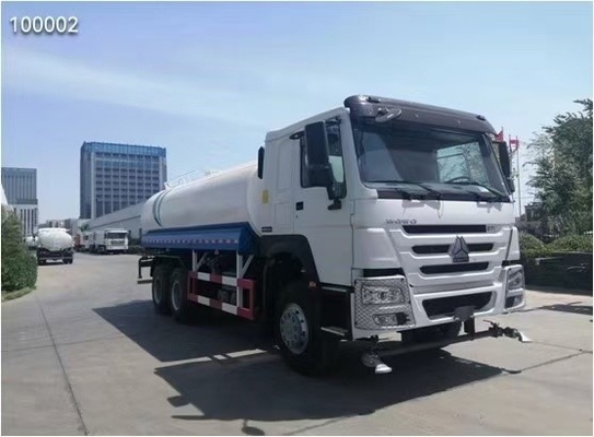 Sinotruk HOWO 6X4 Sprinkler-Wasserfahrzeug mit API-Ventil Ein Schlafraum und zwei Sitzplätze