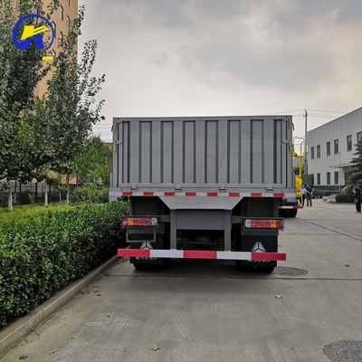 6X4 Antriebsrad Sinotruk HOWO Flachbettenzaunfahrzeug für Ihren Gütertransport