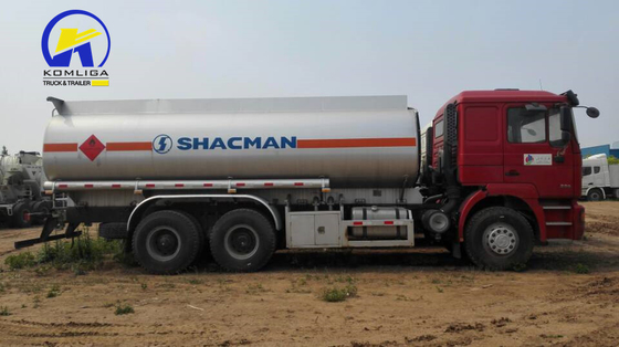 5600X2300X1500 20cbm Ein Schlafer mit Klimaanlage Shacman 8X4 12-Rad-Öltankwagen
