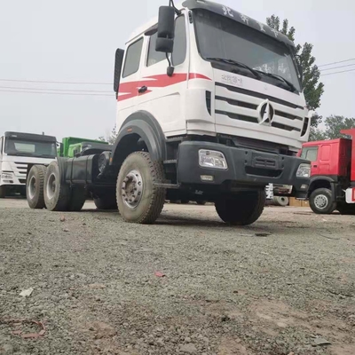 Beiben Schwerlastwagen 6X4 Lastwagen Lkw Fahrgestell Motorkapazität&gt;8L und PS 351-450