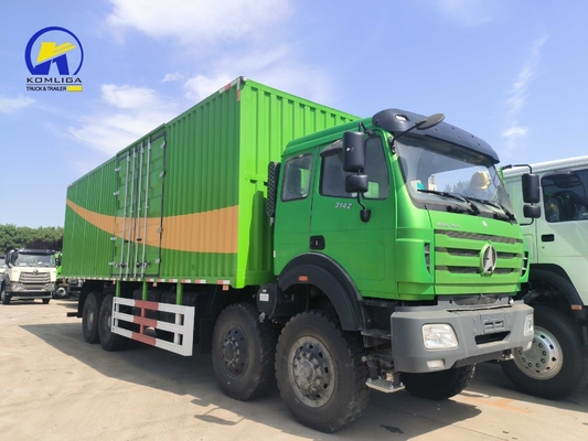Beiben Benz 8X8 Diesel schwerer Lastwagen mit ausgedehnter Kabine 300L Tanker