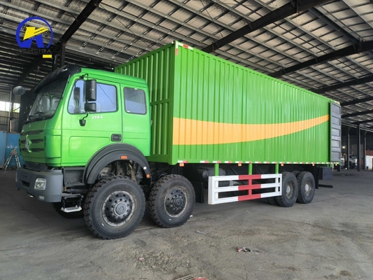 Beiben Benz 8X8 Diesel schwerer Lastwagen mit ausgedehnter Kabine 300L Tanker