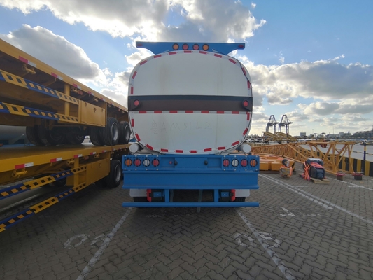 Sinotruk HOWO Kraftstoffbehälter Anhänger für Afrika Wabco Relaisventil individuell konfiguriert