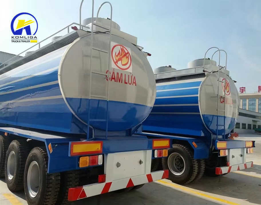 Selbstdumpfender Sinotruk HOWO 50000 Liter Tank Halbanhänger mit 12 Reifennummern