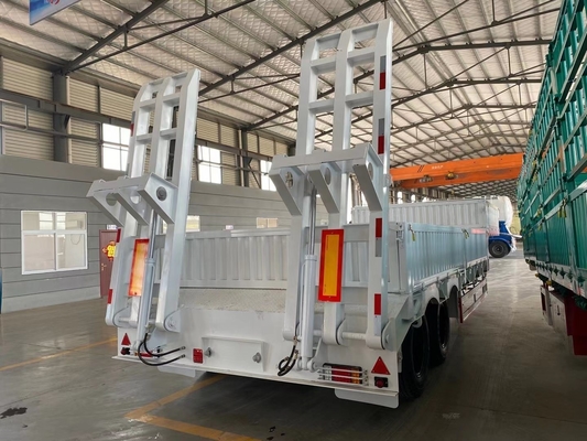 Low-Bed Trailer mit Seitenwand-Ramp Lowboy Semi-Trailer LED Licht Feuerlöscher