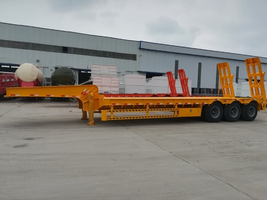 Schwerlast 50 Tonnen 3-Achsen-Lowbed Semi-Trailer mit Rampe und 4 mm Plattformstärke