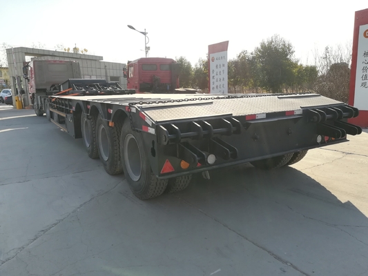 Schwerlastfahrzeug 50 t 60 t Container-Traktor Niederbettanhänger mit Materialien